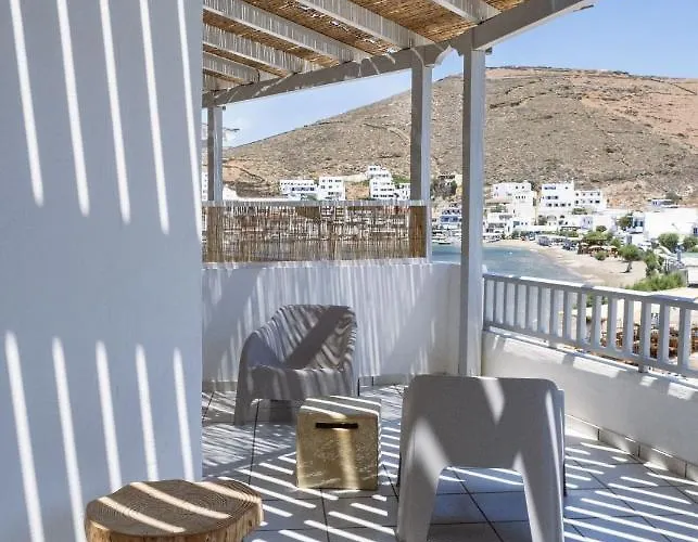 Cactus Kythnos Hotell