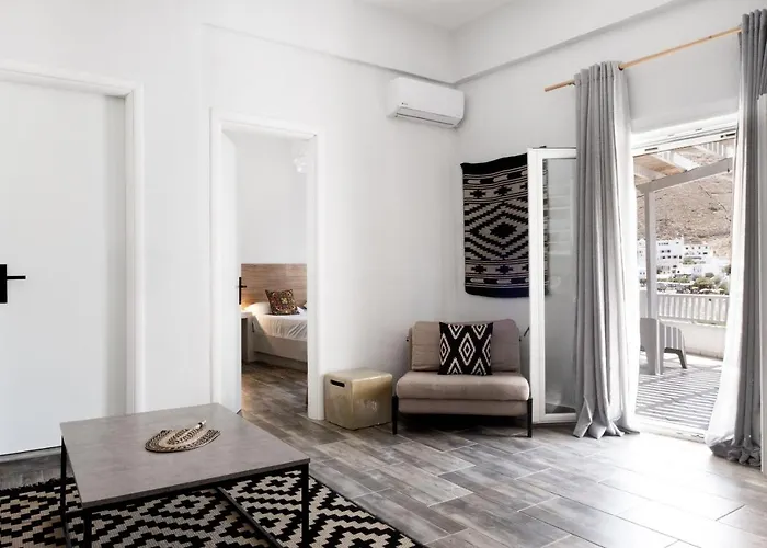 Cactus Kythnos Hotel *